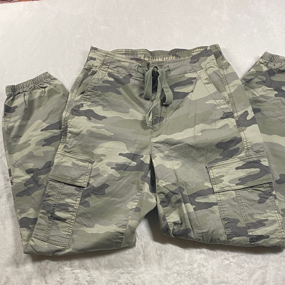 American Eagle Outfitters Women's Camouflage Stretch Cargo Joggers - XS (2)